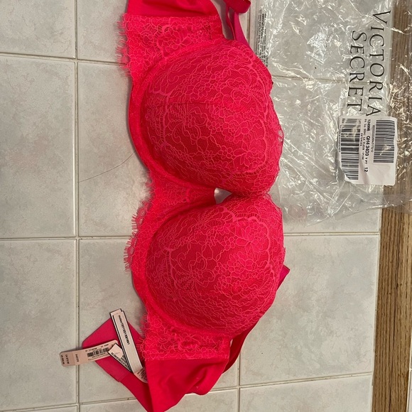 NWT Victoria's Secret Pink Lace Bra size 38DDD - Picture 1 of 7